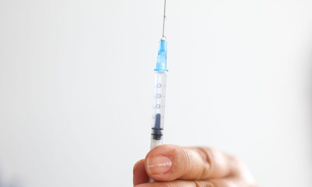 99% dos casos de câncer de colo do útero e por boa parte dos tumores de ânus, pê