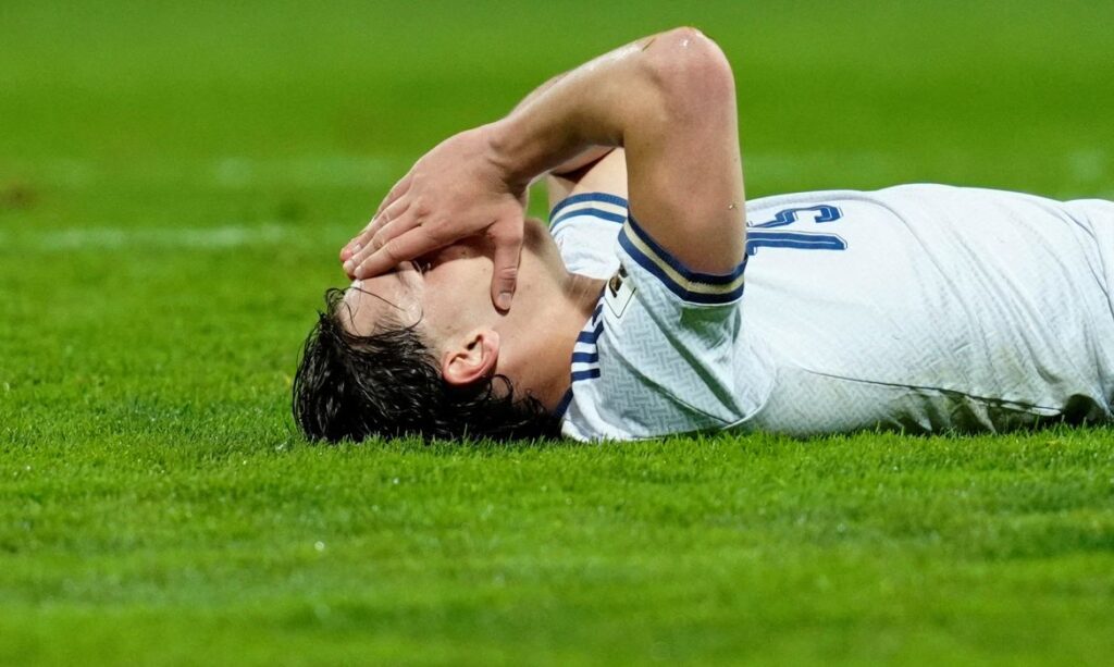 4 a 1), após empate de 1 a 1 com a bola rolando, no estádio Bilino Polje, em Zen