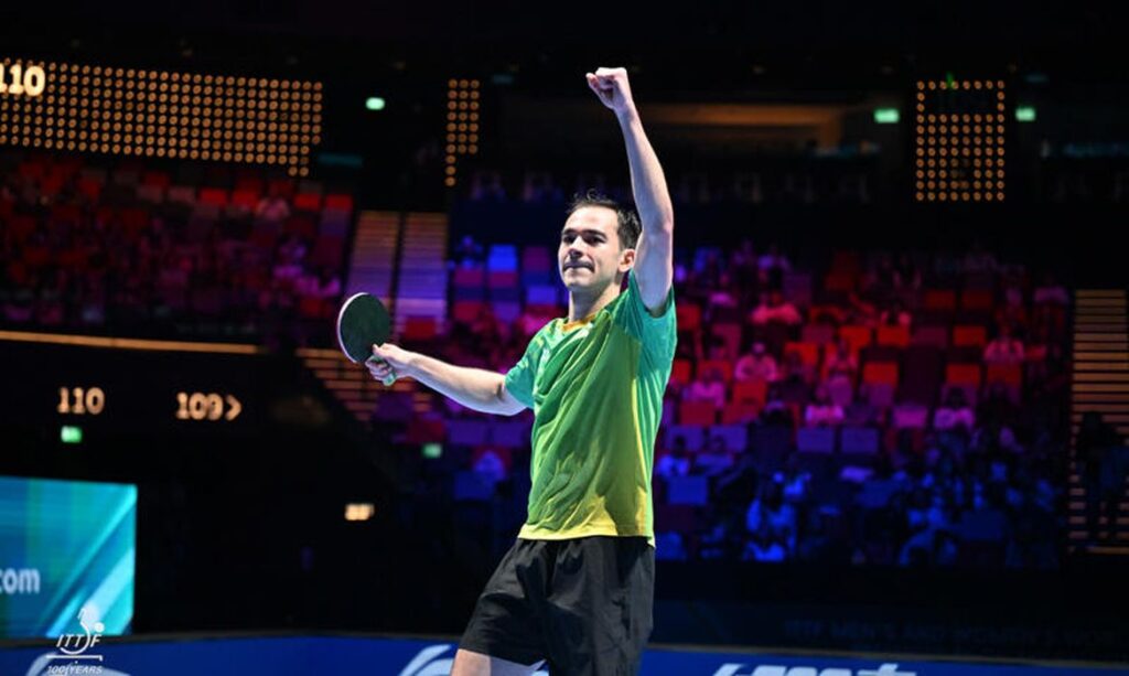 4 sets a 0 (parciais de 11/8, 11/7, 11/9 e 11/8). O próximo confronto será às 2h