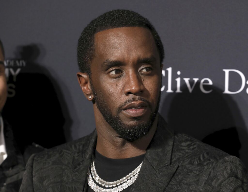tráfico sexual e agressão. Mark Von Holden/Invision/AP Sean 'Diddy' Combs pode s