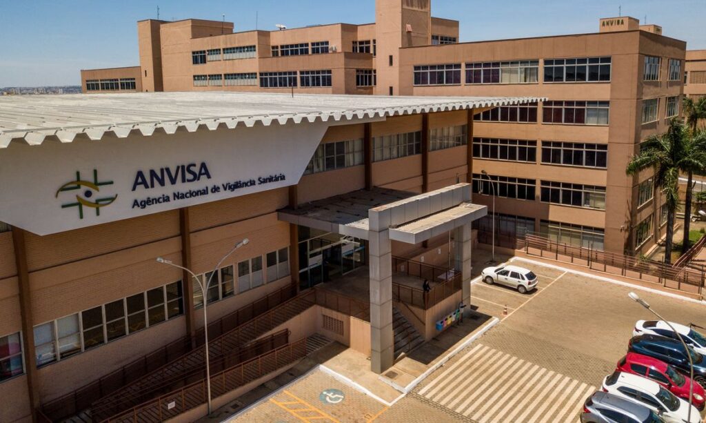 medidas regulatórias e de fiscalização relacionadas a esse tipo de medicamento