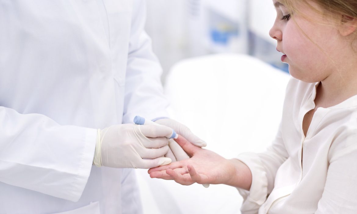 medidas regulatórias e de fiscalização relacionadas a esse tipo de medicamento