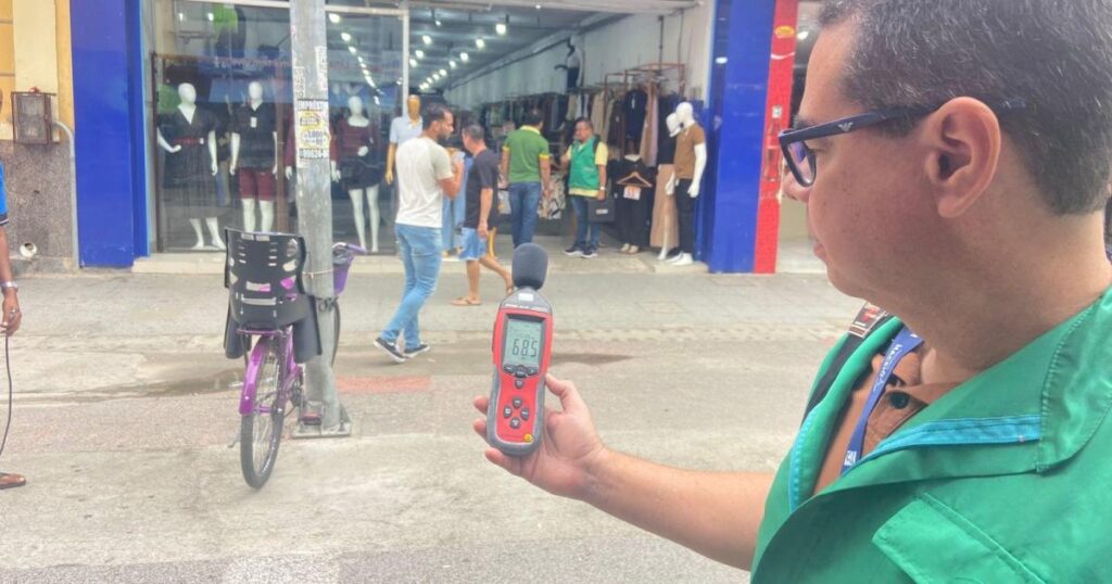 Fiscalização verificou som alto no Centro de Maceió
