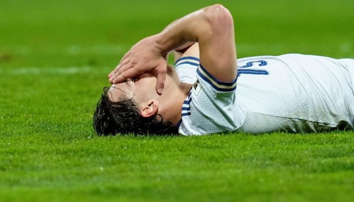 4 a 1), após empate de 1 a 1 com a bola rolando, no estádio Bilino Polje, em Zen