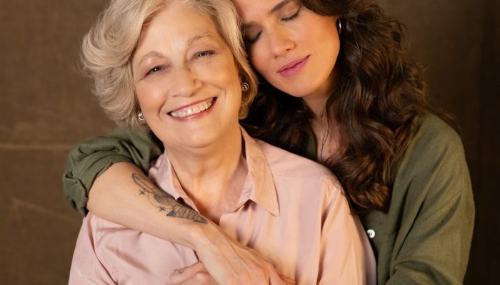 conta do que Cañas caracteriza como “intensos desentendimentos”, a cantora, comp