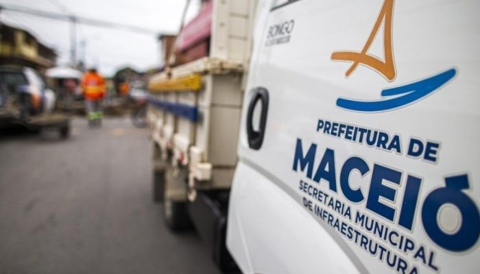 Obra emergencial interdita trecho de rua no Tabuleiro do Martins nesta quarta-feira (08)