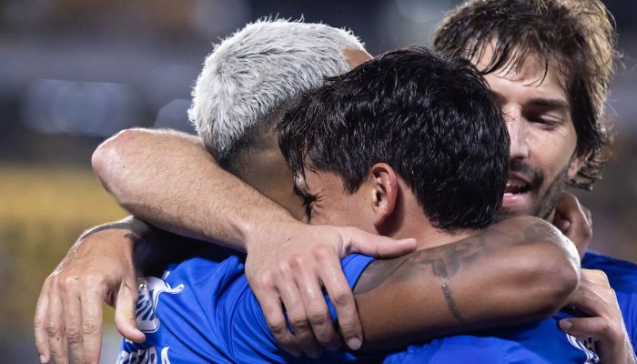 tuguês Artur Jorge não teve uma boa atuação na etapa inicial. Assim, seguiu para