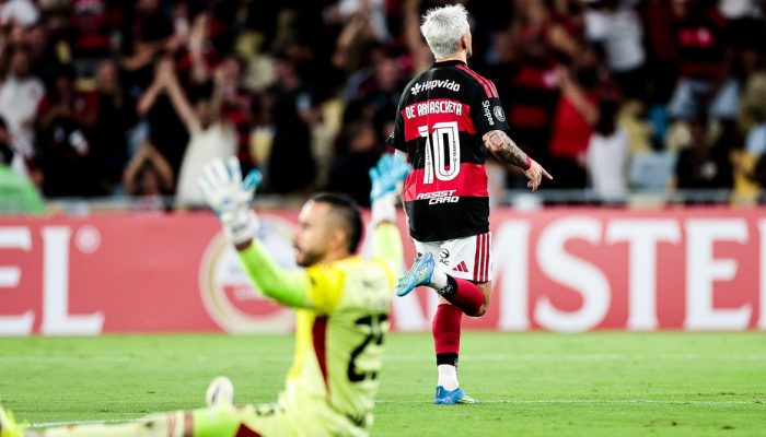 tivo Independiente Medellín (Colômbia) pelo placar de 4 a 1, na noite desta quin