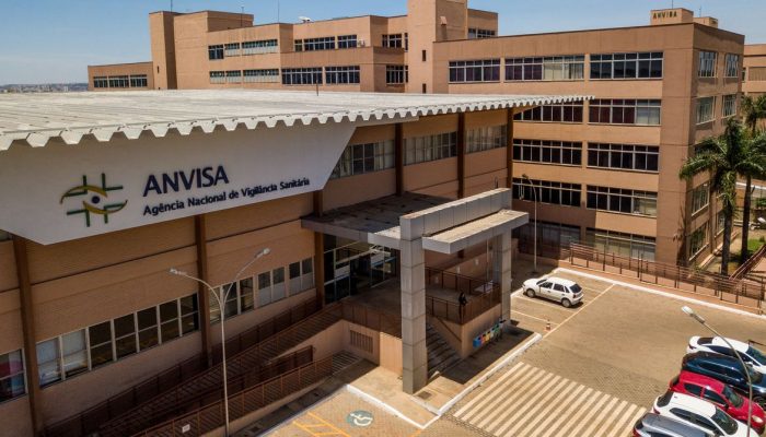 medidas regulatórias e de fiscalização relacionadas a esse tipo de medicamento