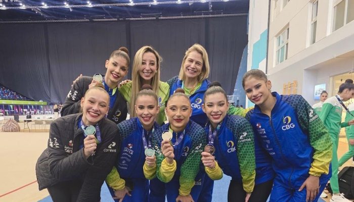 Maria Eduarda Arakaki, Maria Paula Caminha, Mariana Gonçalves, Julia Kurunczi e